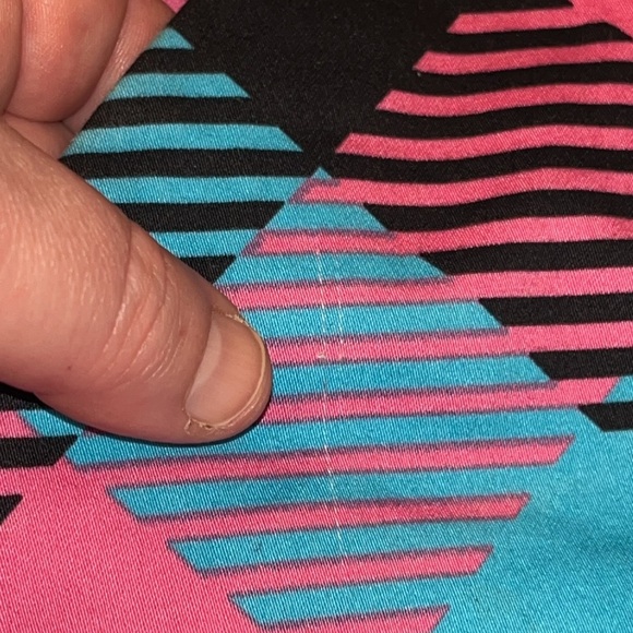 Loud Mouth - ladies golf skorts. - Picture 3 of 10